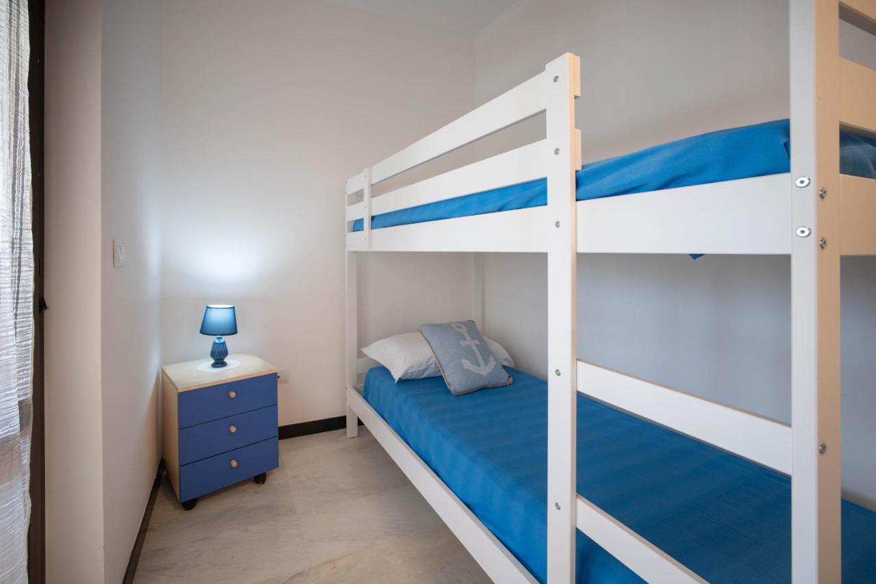 Wepuglia - Sunflower House Монополи Экстерьер фото