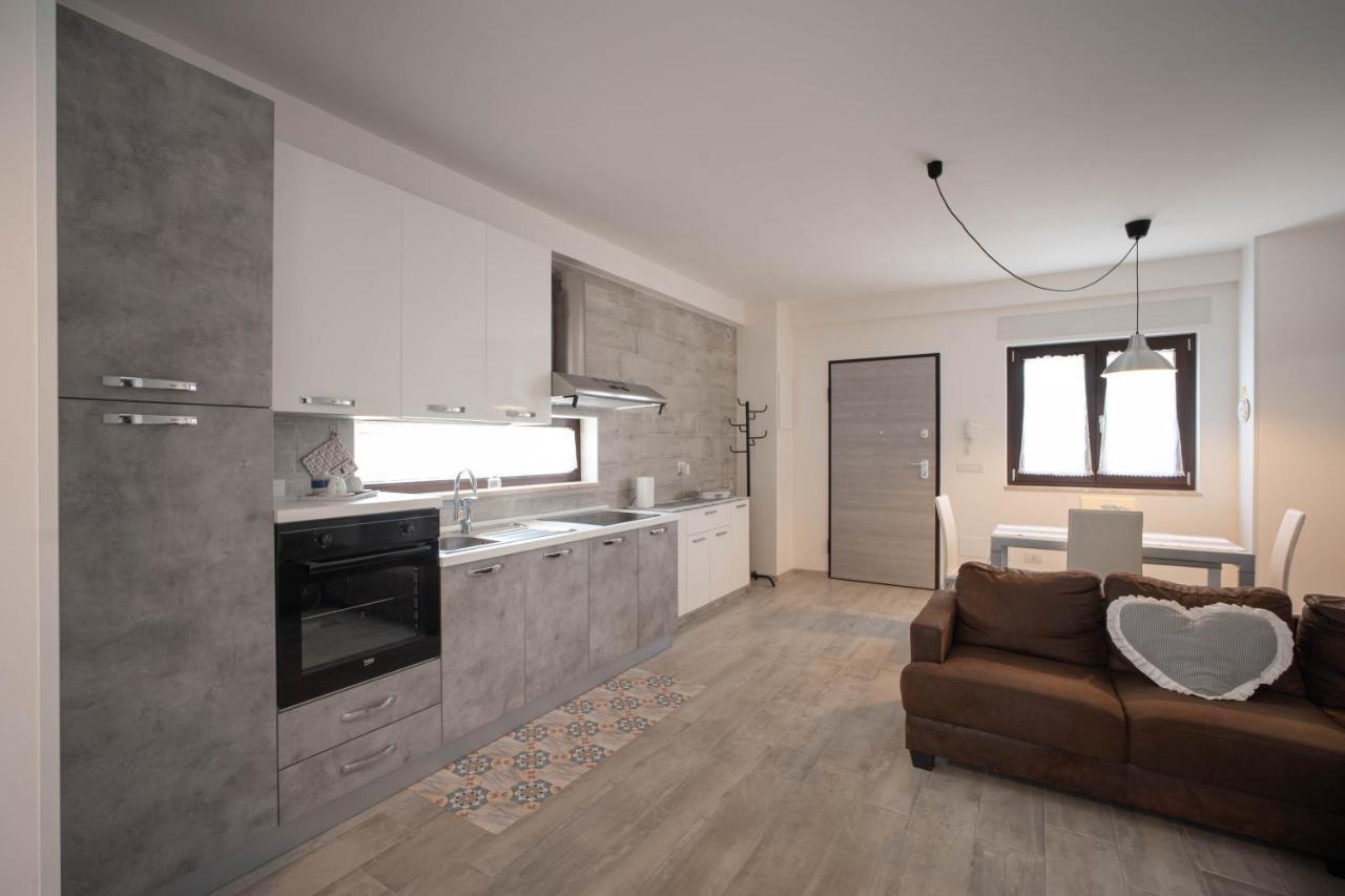 Wepuglia - Sunflower House Монополи Экстерьер фото